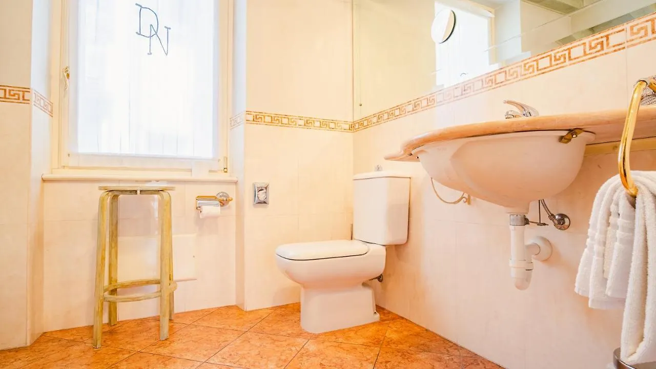 Domus Nova Verona - Italian Homing Affittacamere