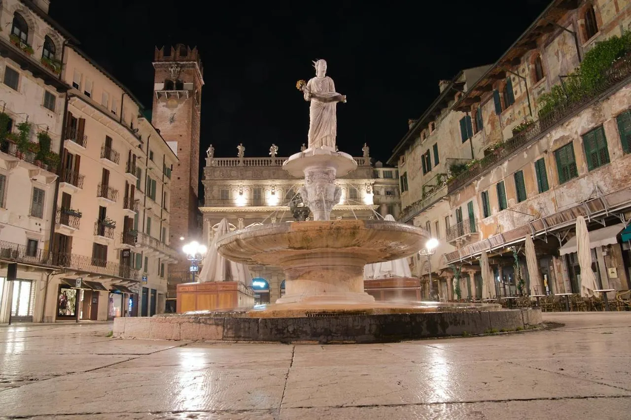Domus Nova Verona - Italian Homing 2*,