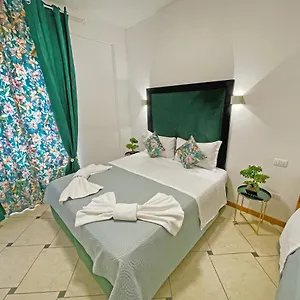 Casa de hóspedes Vitti's 3