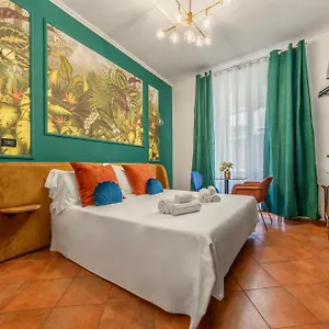 https://colosseo-relais.it-romehotels.com