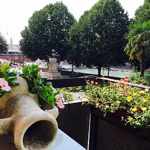 Bed & Breakfast La Giara Di Giambra Rosario, Verona