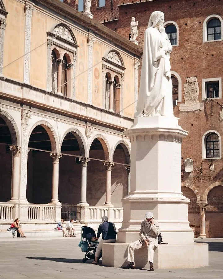 Domus Nova Palace - Italian Homing 2*, Verona Italy