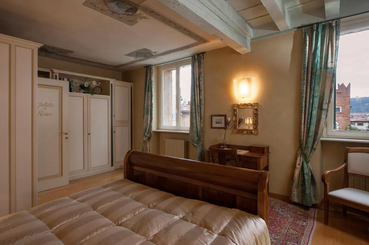 Gasthuis Domus Nova Palace - Italian Homing Verona