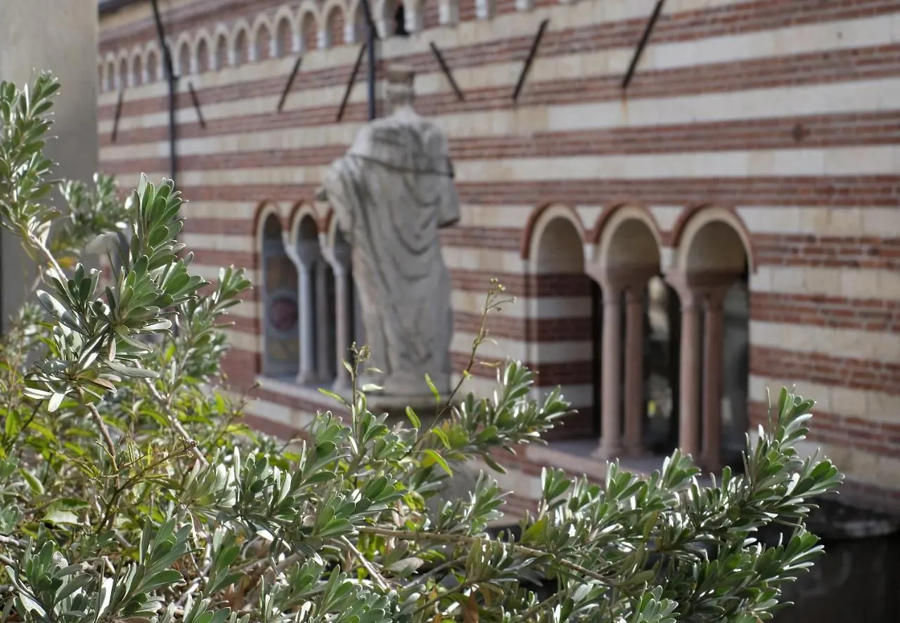 Gasthuis Domus Nova Palace - Italian Homing Verona